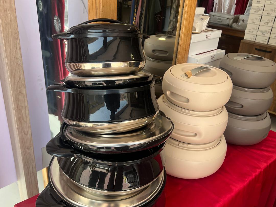 Casseroles Rondes Empilables Noir